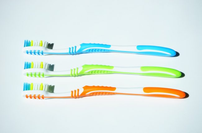 Escova de dente: como escolher o melhor tipo para você?