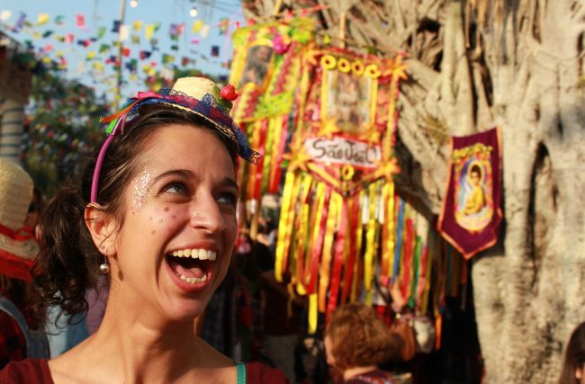 Festas juninas, consumo de doces e cuidados com os dentes
